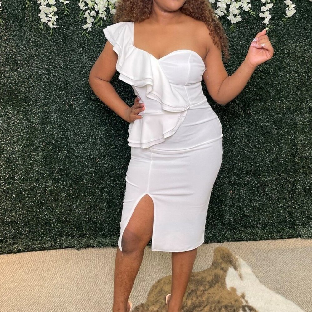 Soft Spot Ruffles White Dress